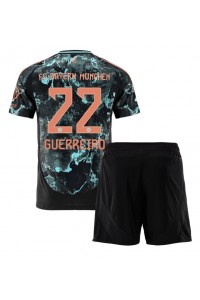 Bayern Munich Raphael Guerreiro #22 Babyklær Borte Fotballdrakt til barn 2024-25 Korte ermer (+ Korte bukser)